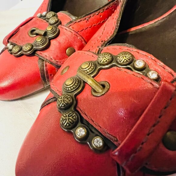 Nicole-Made In Brazil-3" Heels Red Leather/Antique Gold Buckle-Size 8 1/2-Comfy - Picture 6 of 15